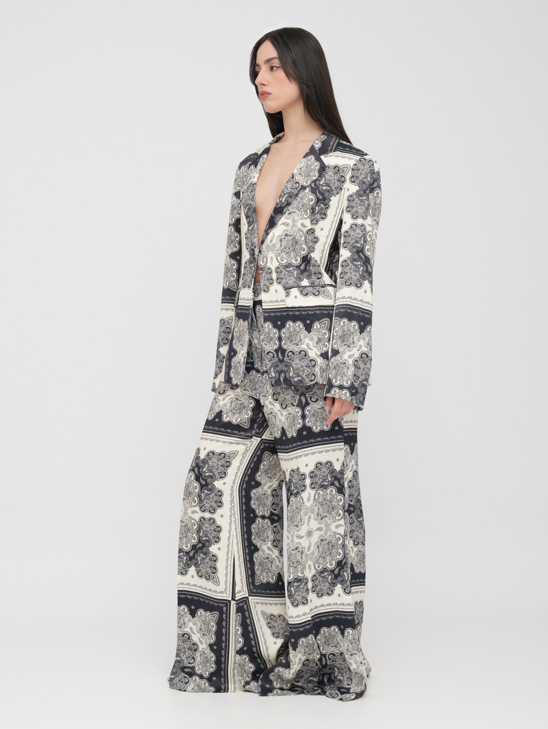 EMMA & GAIA - tailleur stampa foulard