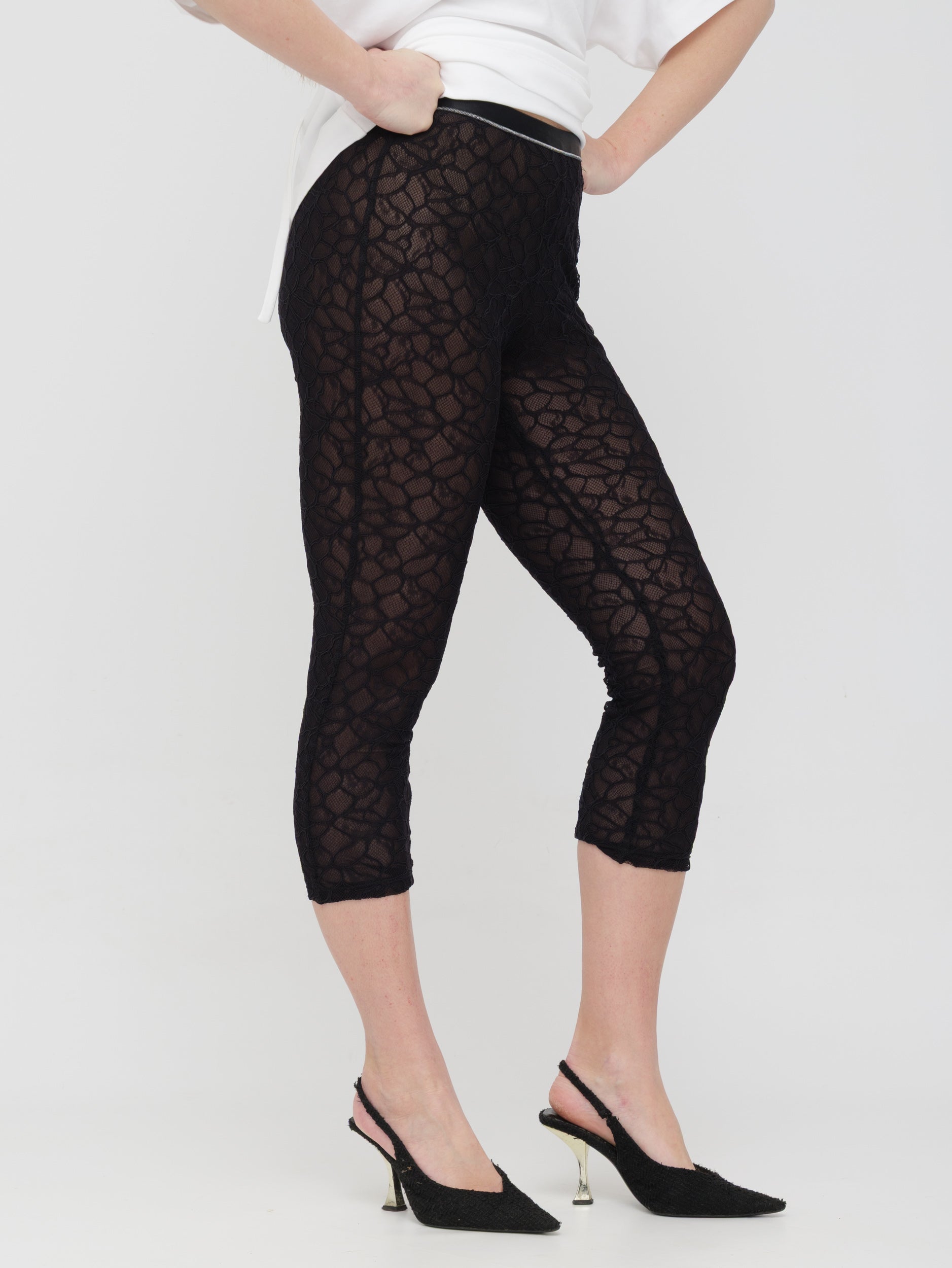 PINKO - Capri pants in pizzo neri