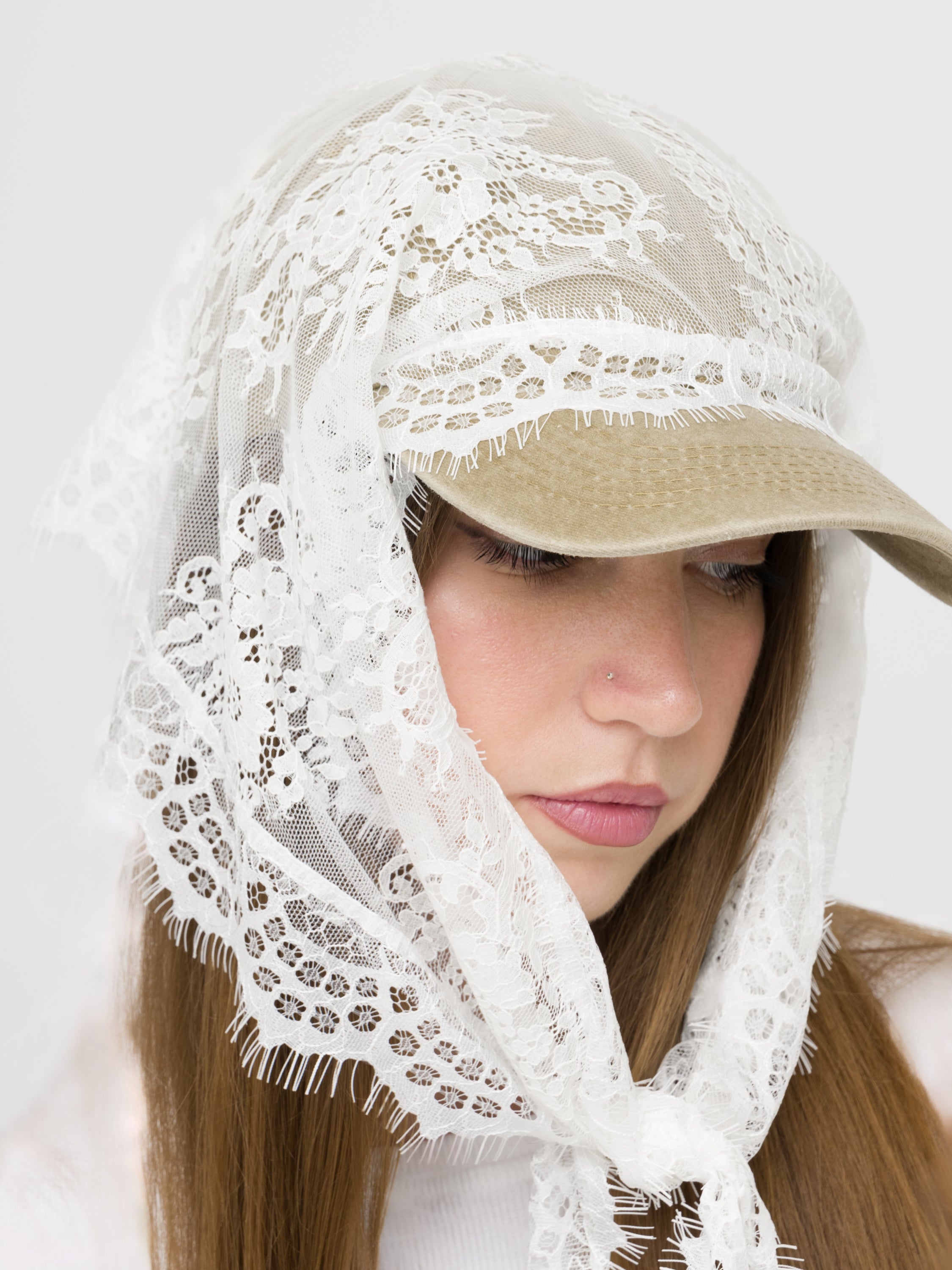 HAVEONE- cappello con visiera e bandana in pizzo
