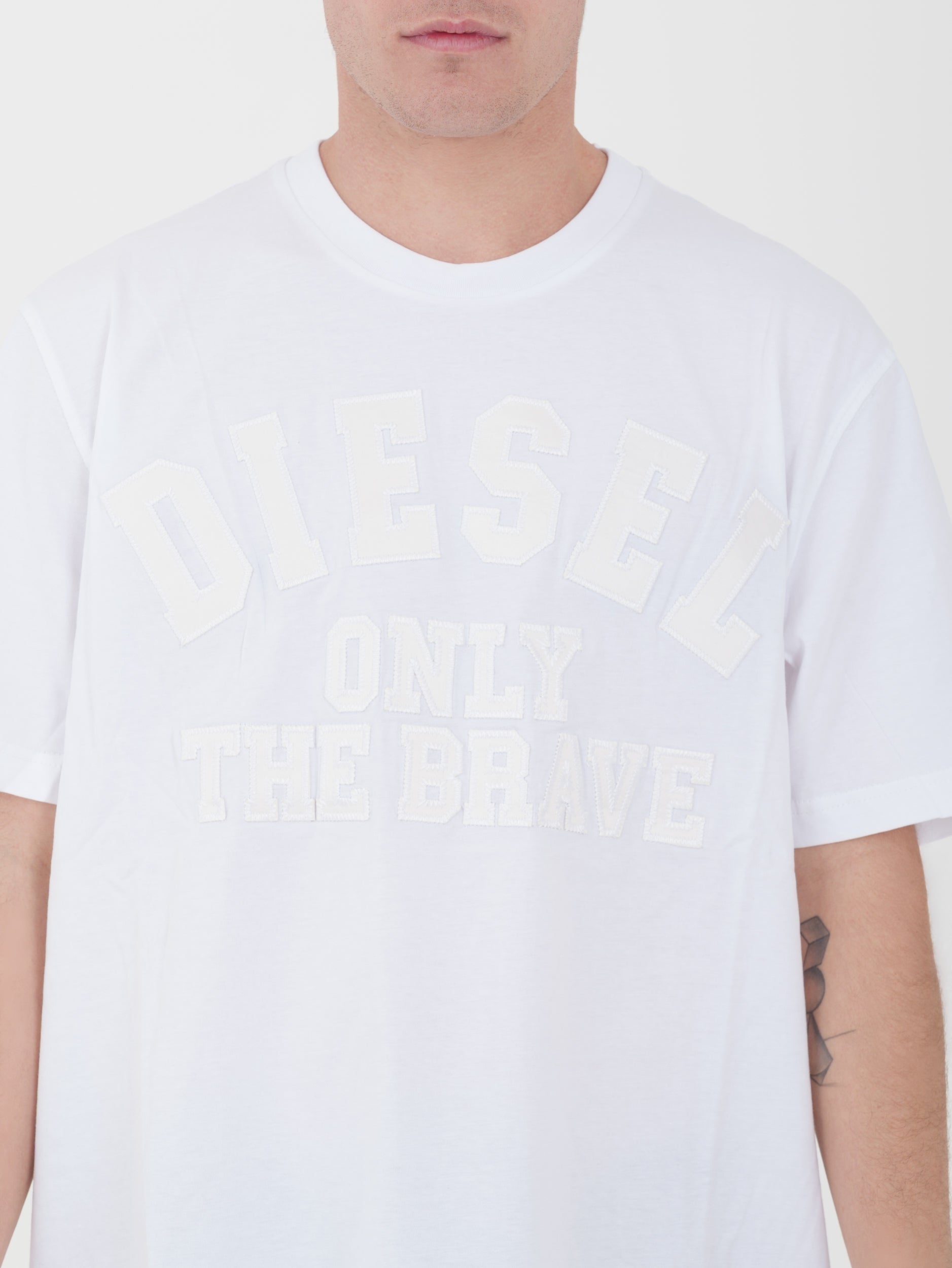 T-shirt Diesel con logo ricamato