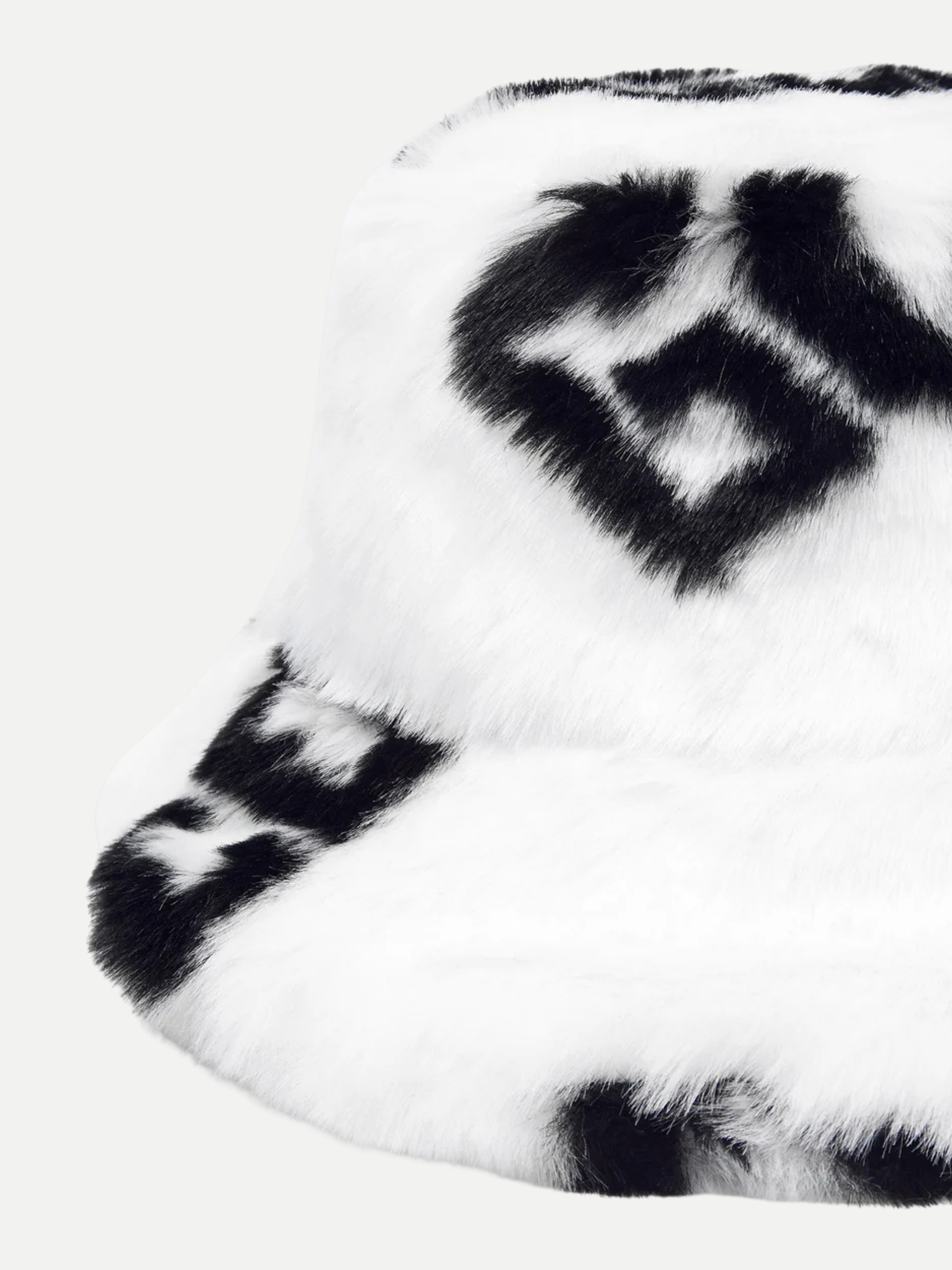 GCDS FAUX FUR BUCKET HAT
