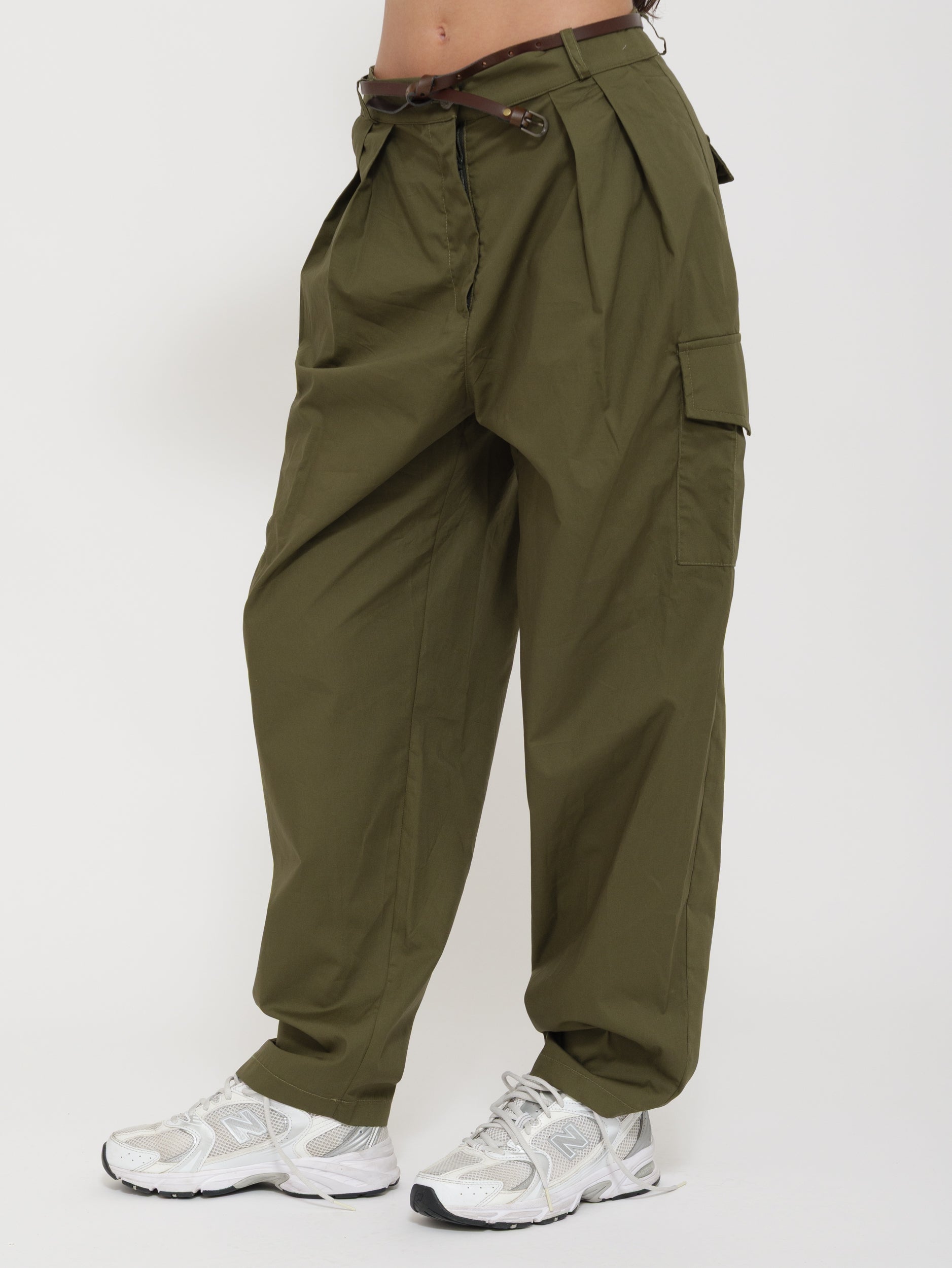 Pantalone cargo slim con cinturino