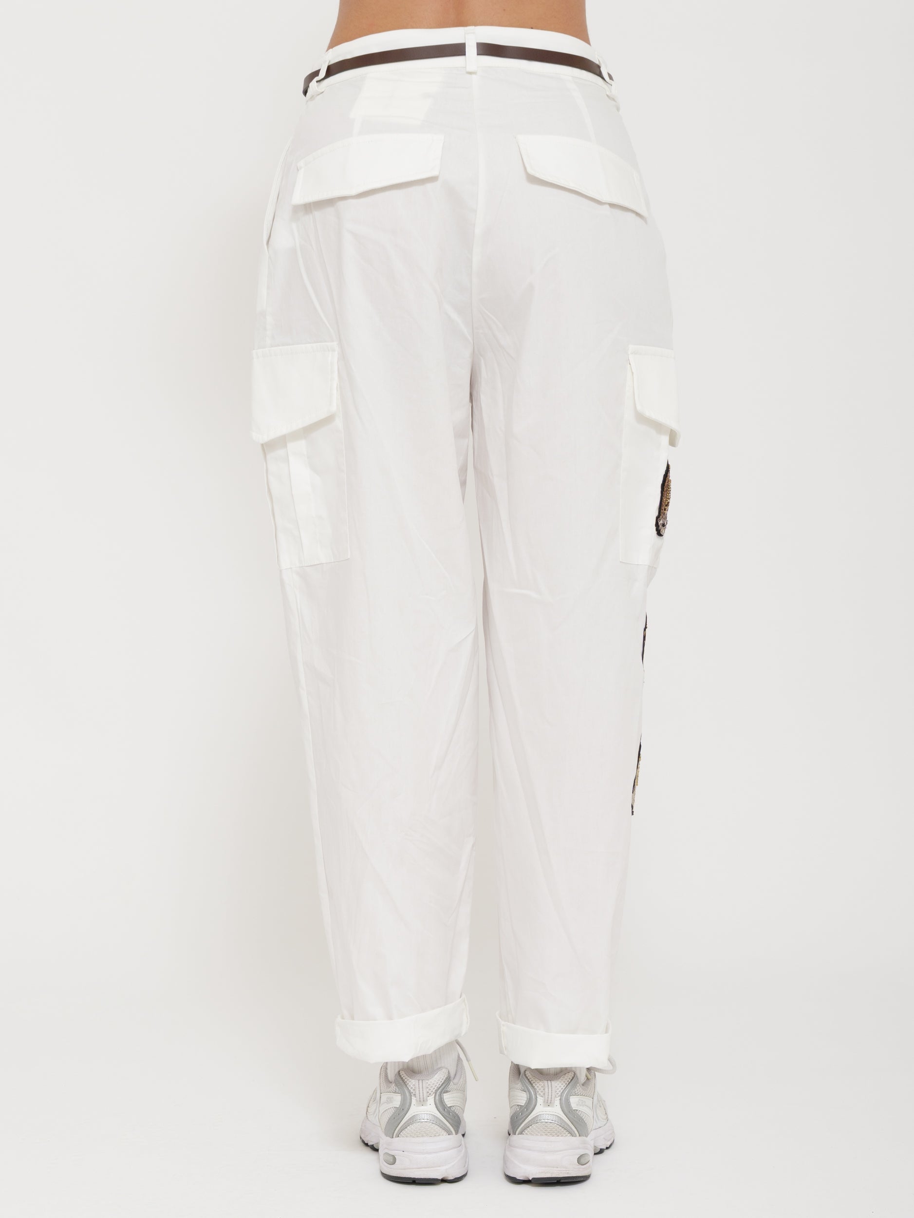 Pantalone cargo slim con cinturino