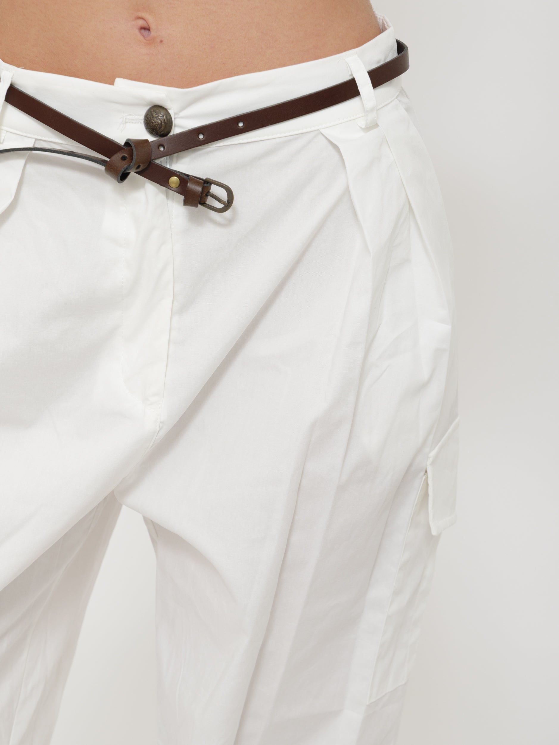 Pantalone cargo slim con cinturino