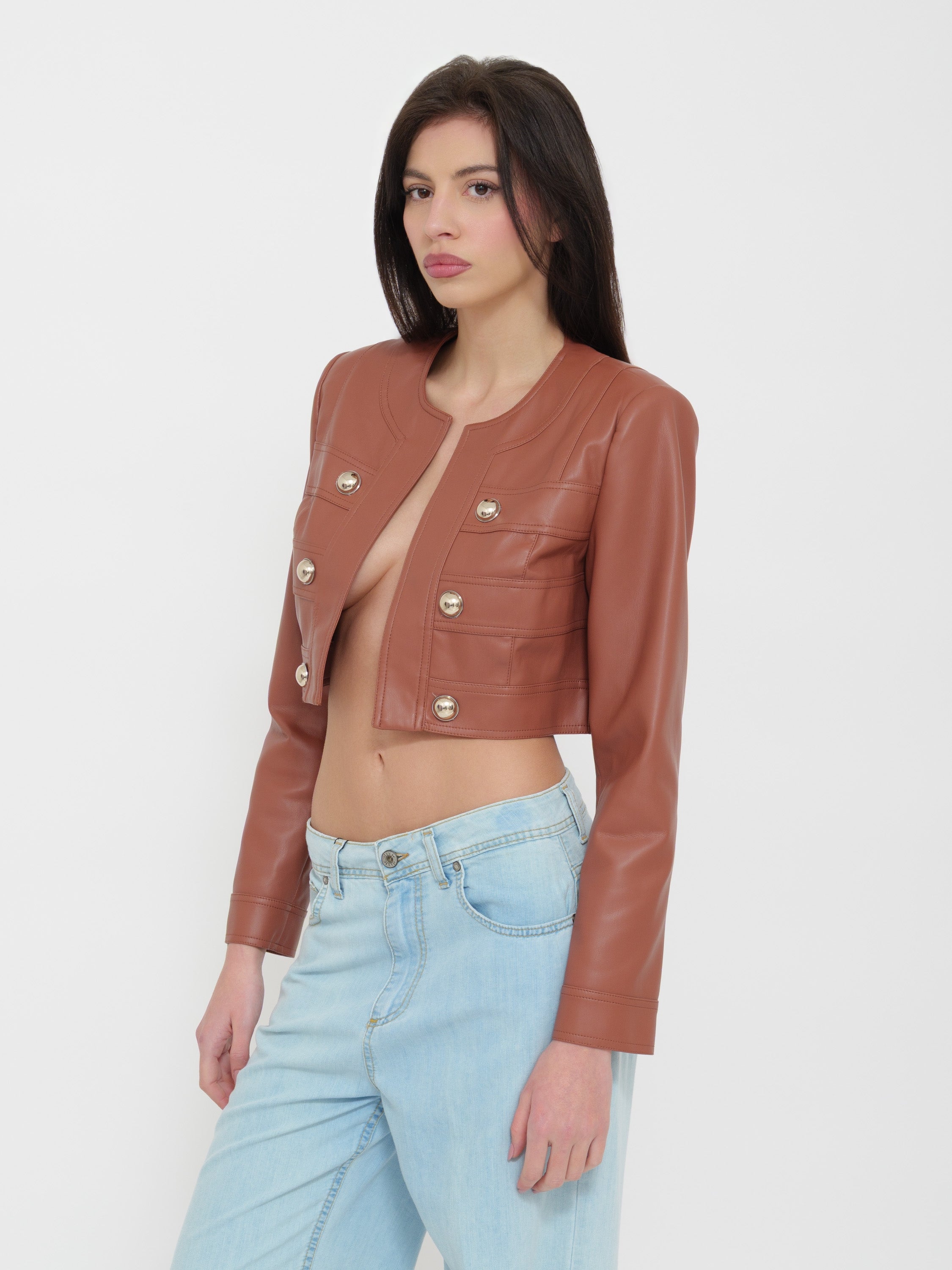 Giacca corta con borchie bottoni nenette
