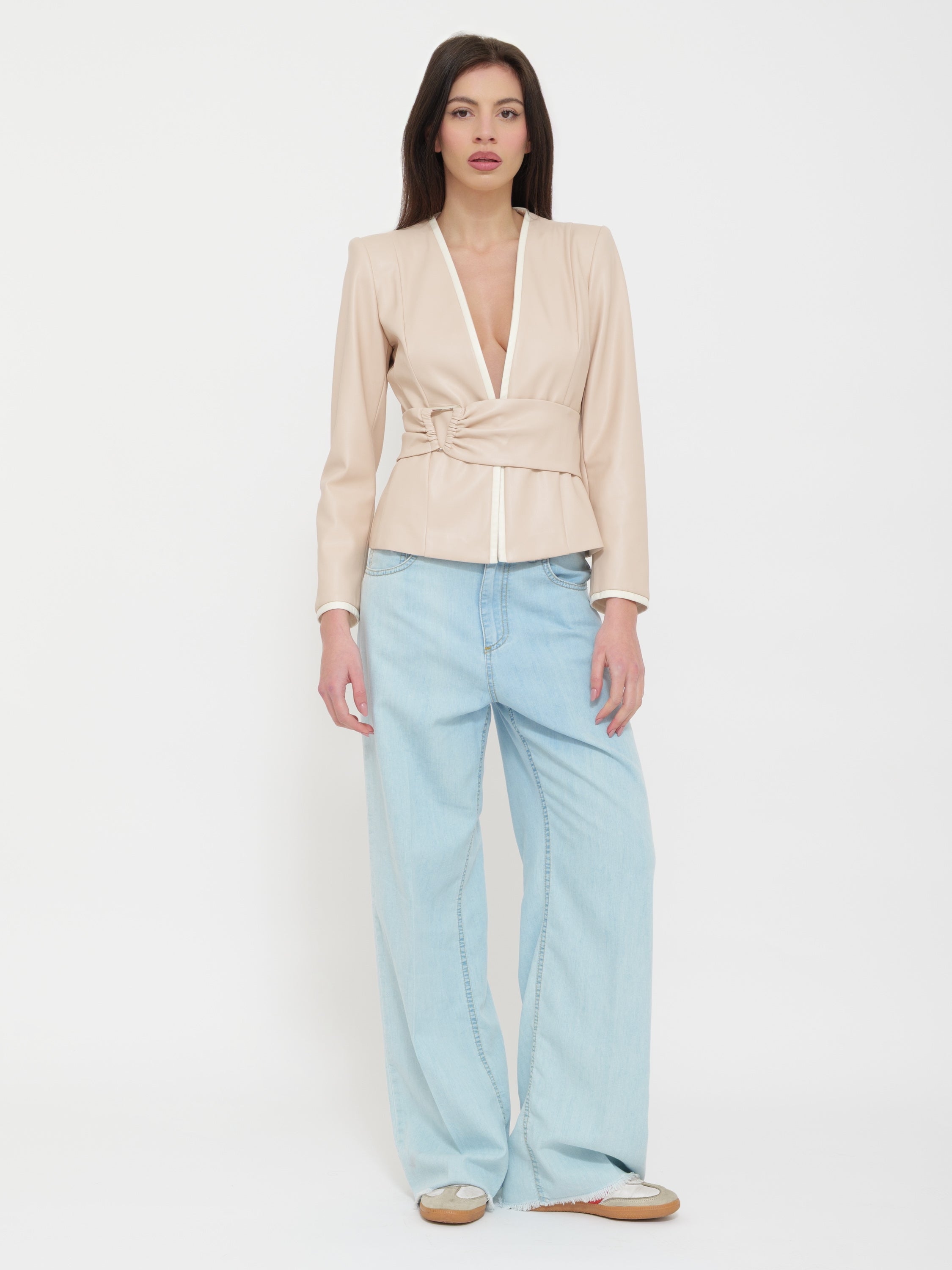 Blazer in semilpelle dettaglio cinta nenette cipria