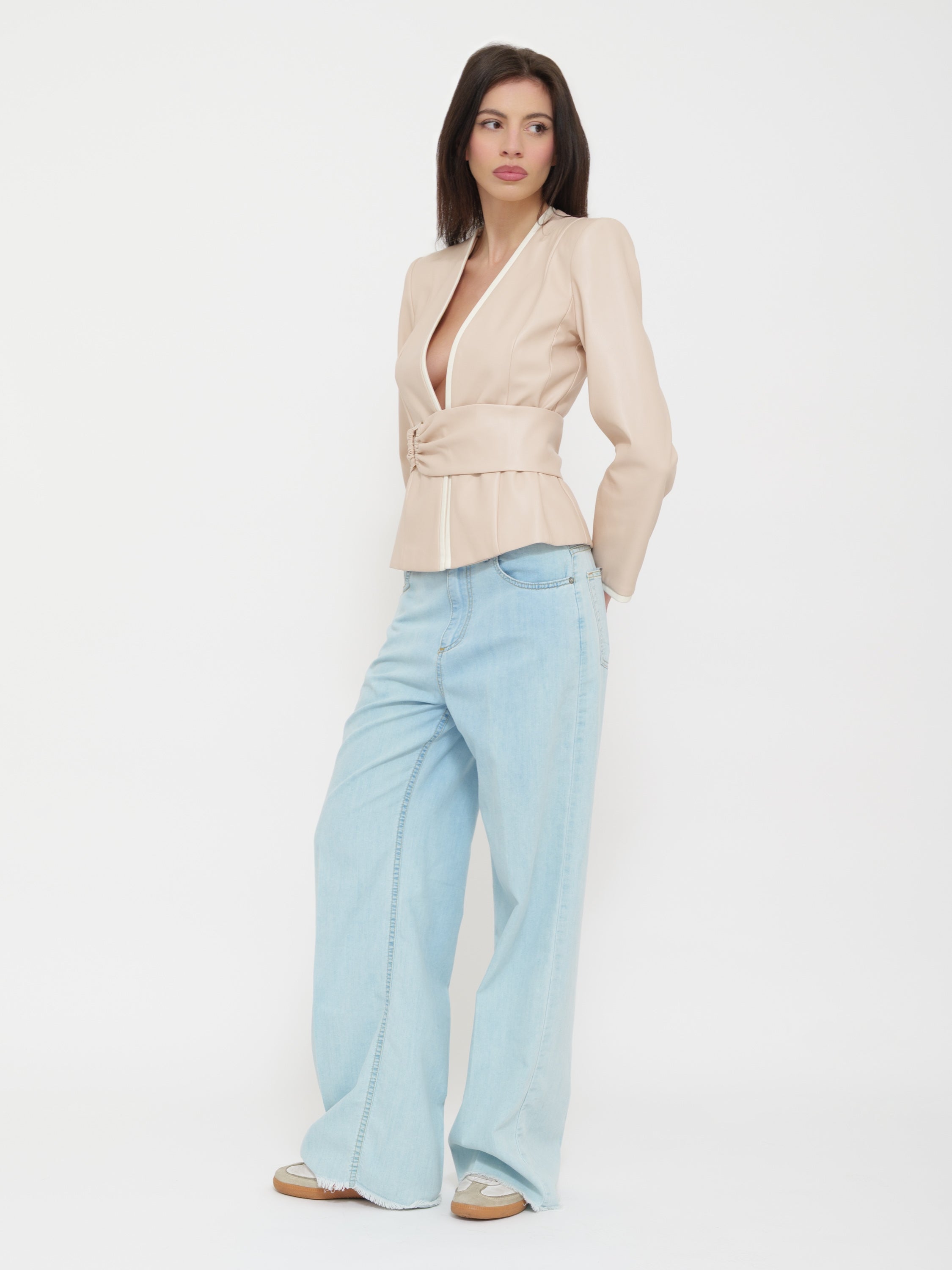 Blazer in semilpelle dettaglio cinta nenette cipria