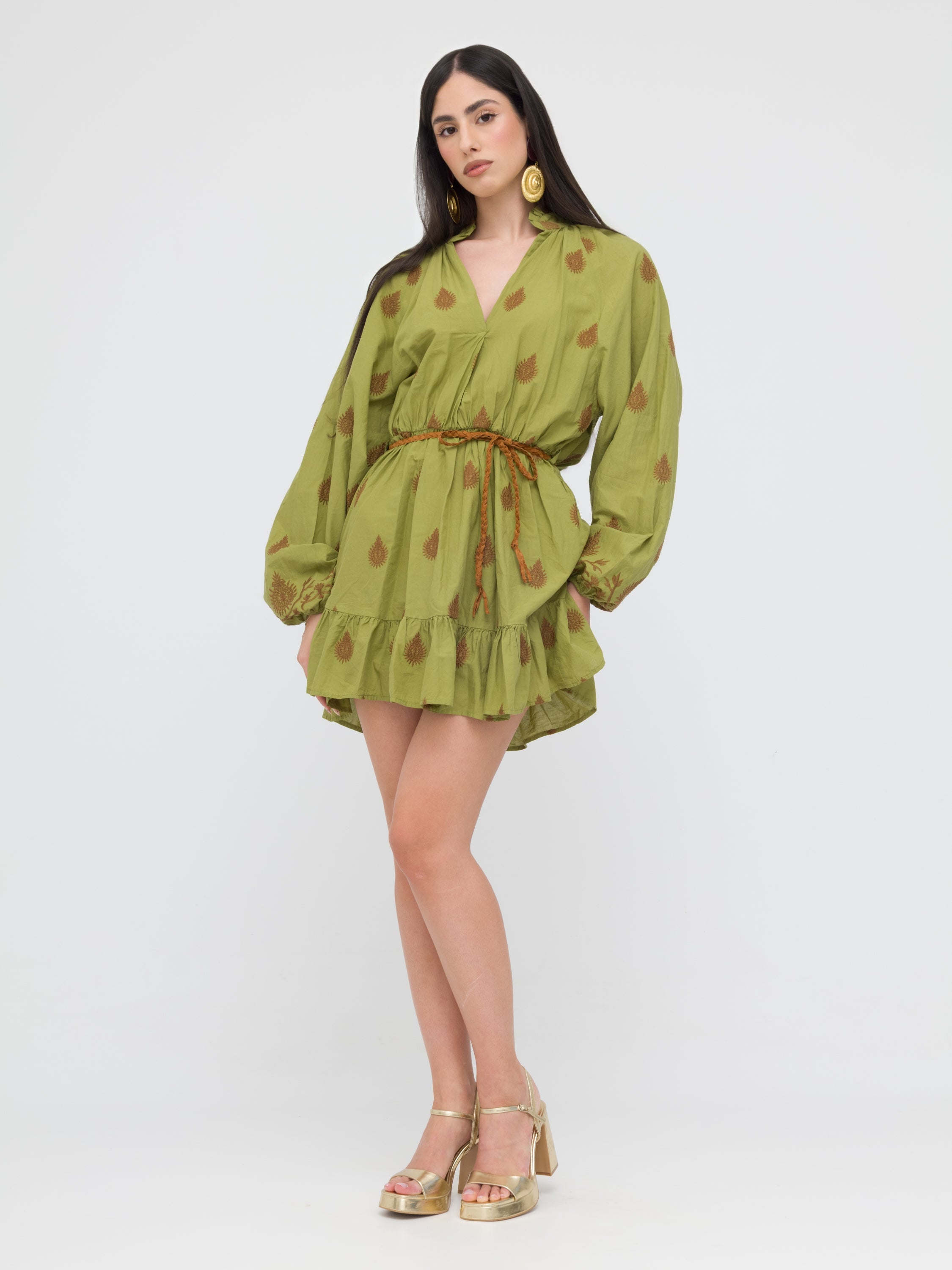 DIXIE - mini dress verde con motivi in marrone e laccio in vita