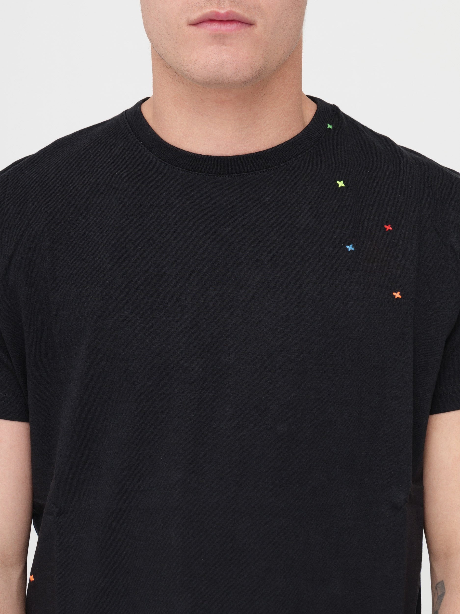SHOCKLY - T- shirt nera dettagli cuciture