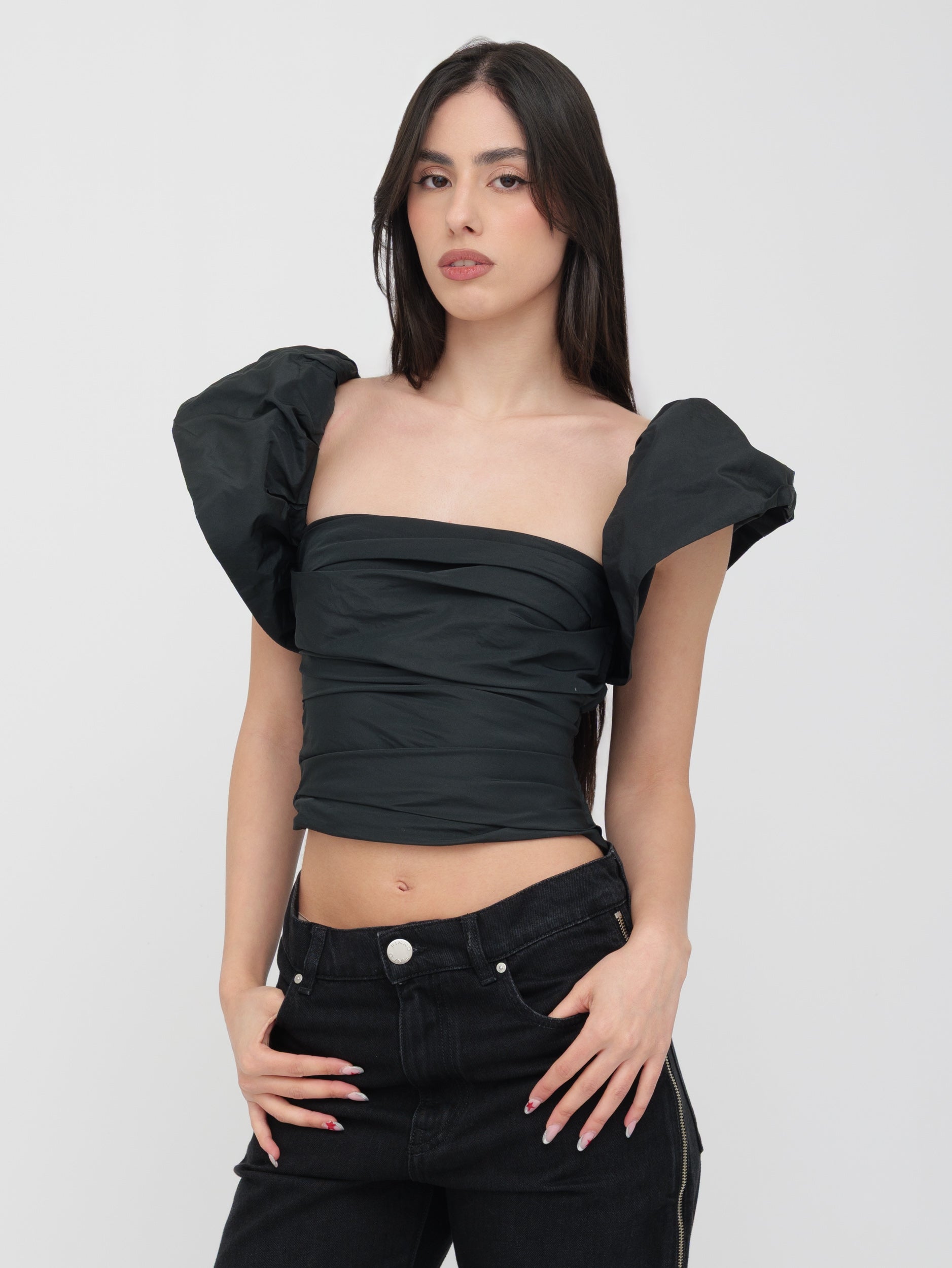 PINKO - top nero maniche a sbuffo