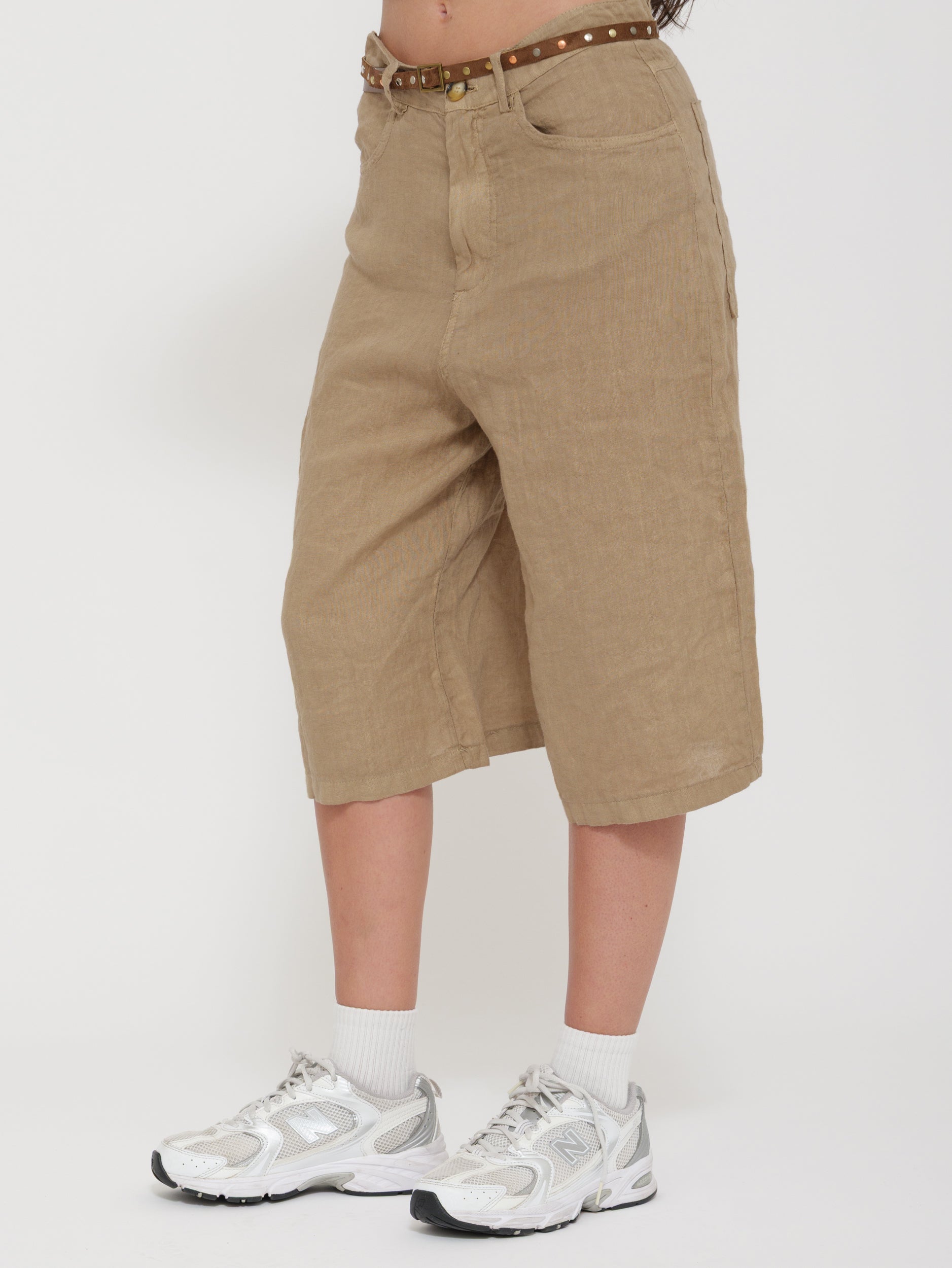 Bermuda in lino con cinturino