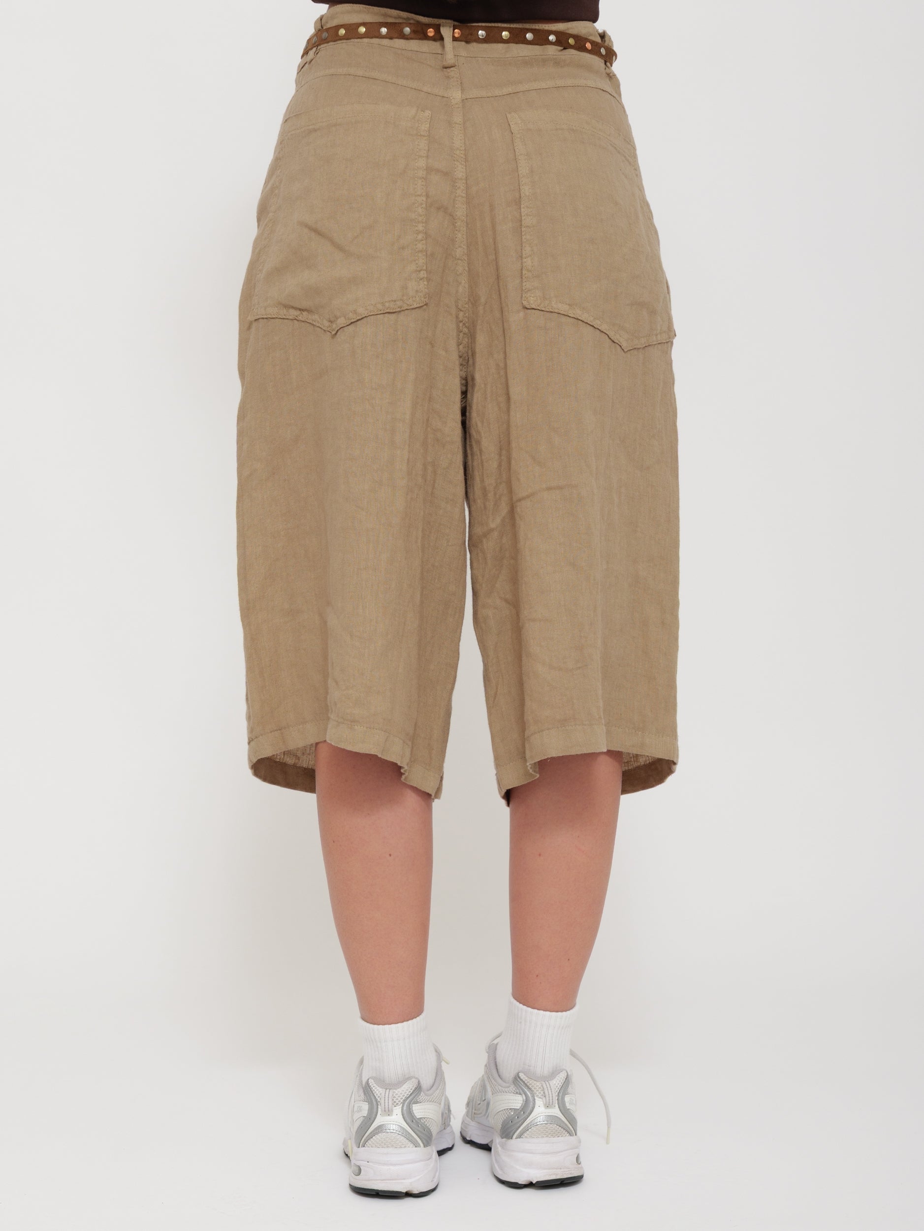 Bermuda in lino con cinturino