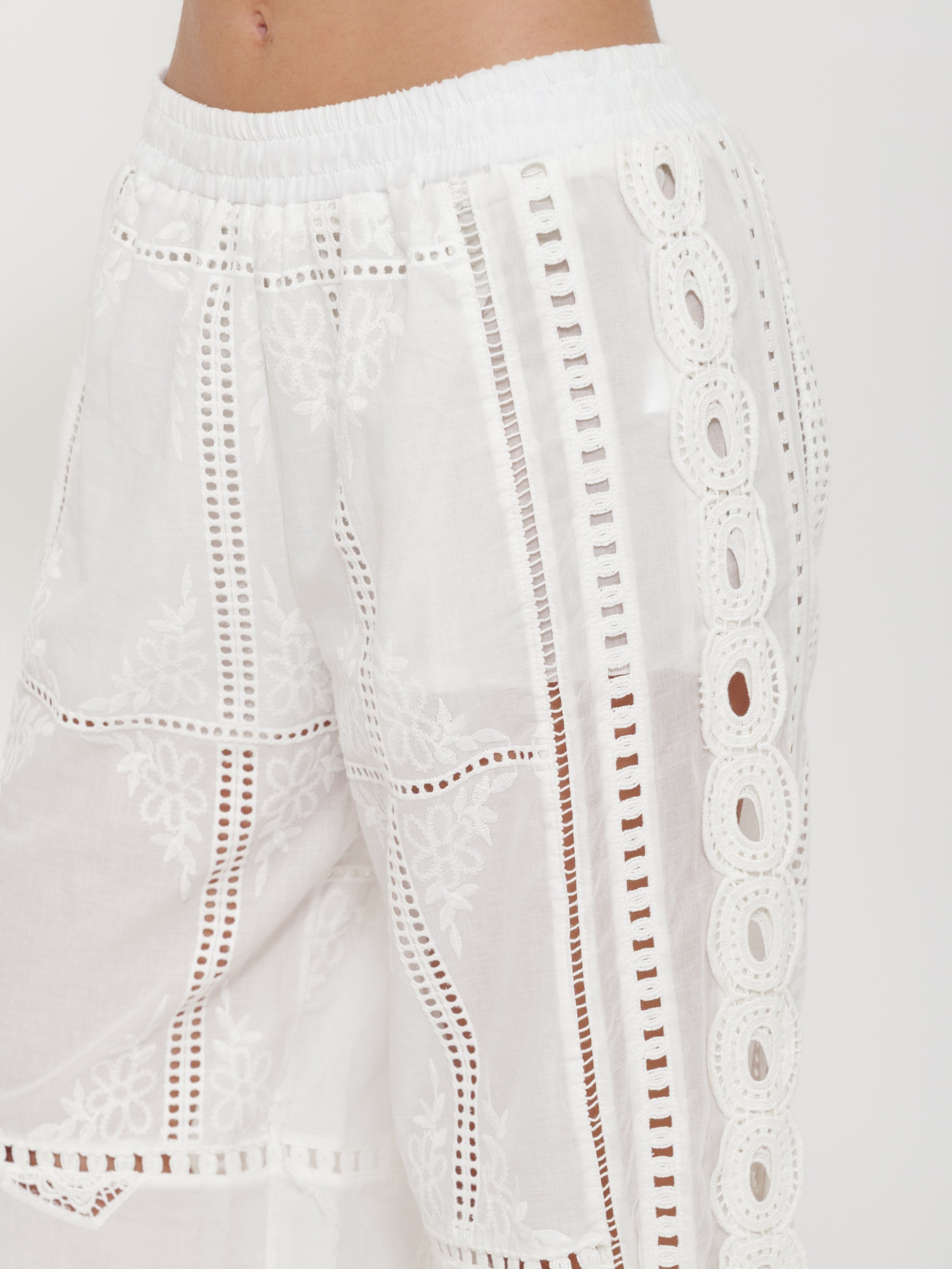 Pantalone wide leg in lino ricamato