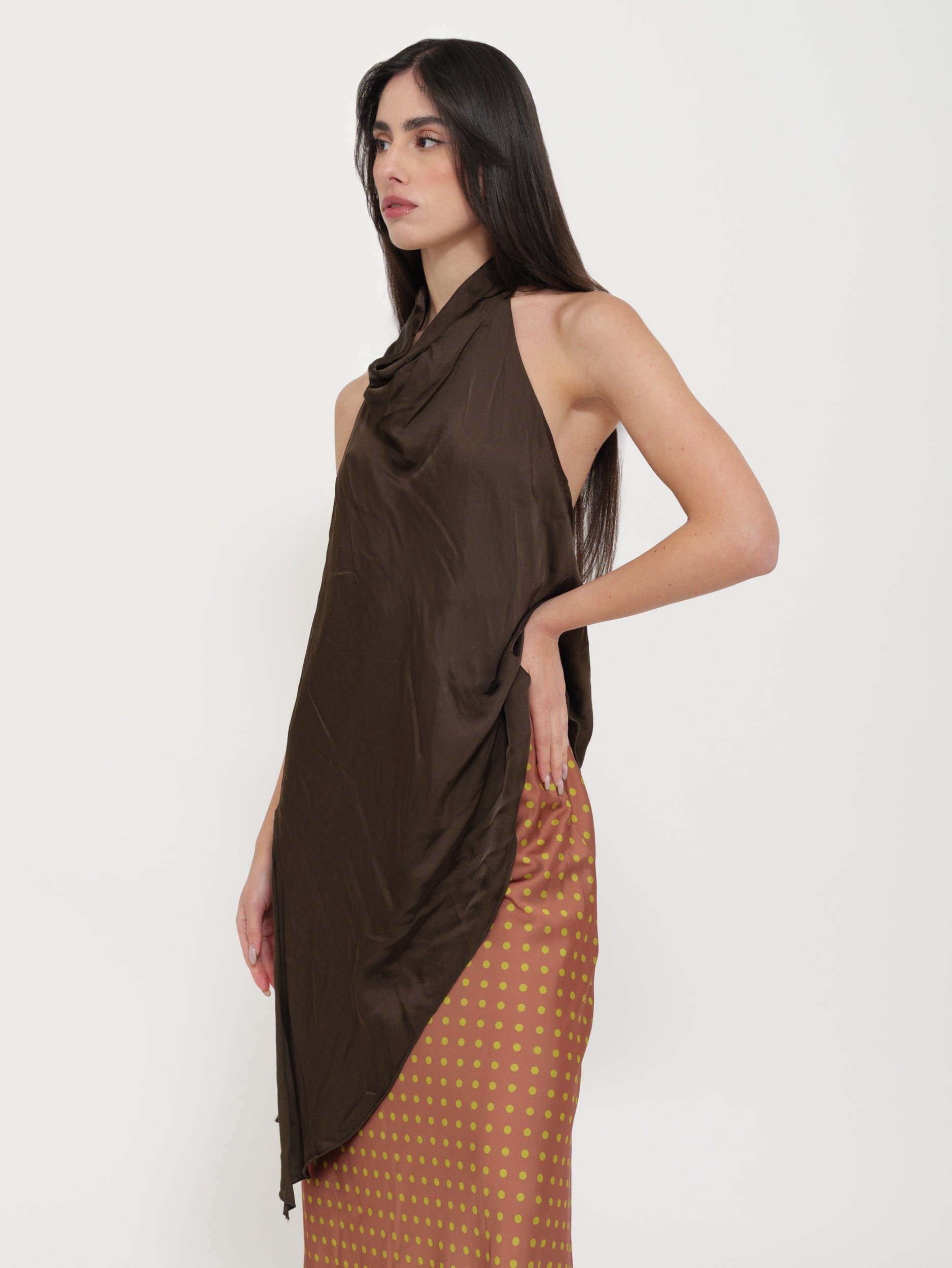 Top Morbido Asimmetrico con Scollatura retro