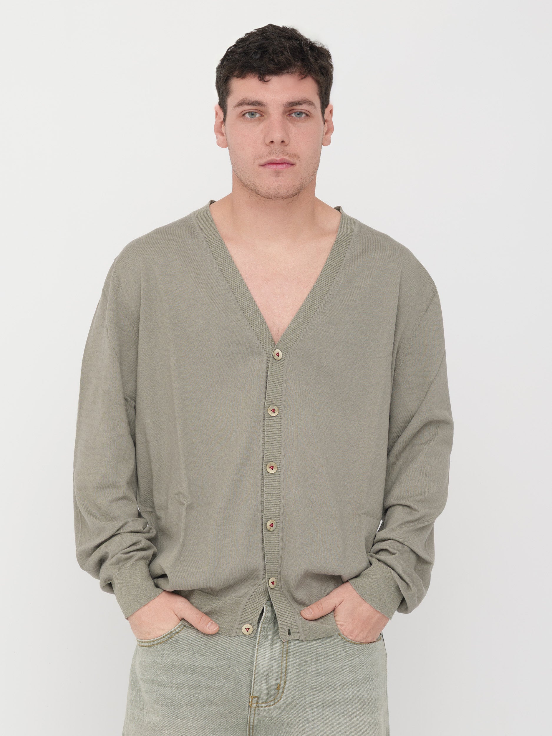 H953 - cardigan